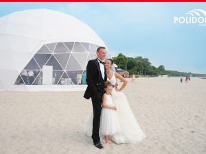beach_wedding_in_a_dome_1