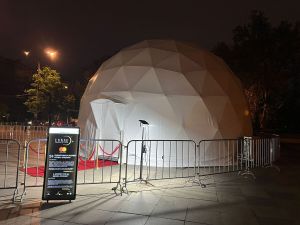 geodesic_tents_polidomes_night