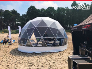 1_dome_tent_on_the_beach